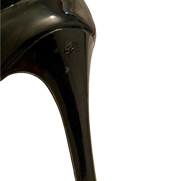 Vince Camuto black heels - Picture 4 of 7